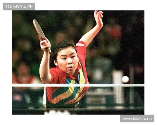 邓亚萍打球时连饭都顾不上吃，后来看到她家厨房，瞬间怀疑人生了…